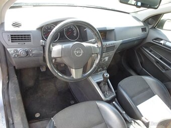 Opel Astra 1.8i Combi r.v.2005 (92 kw) Nová STK - 5