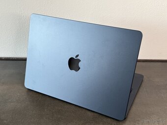 MacBook Air 13'' 2022 / M2 / 8GB / 256GB / Midnight - 5
