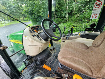 Kompaktní traktor John Deere 3720 eHydro 44hp - 5