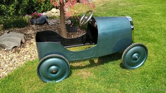 kovové šlapací autíčko Bugatka - 5