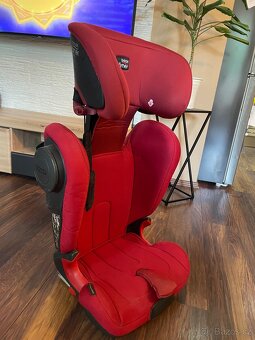 Autosedačka Britax Römer Kidfix II 15-36 kg. - 5