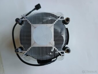 prodám AMD Ryzen 5 2600 - 5
