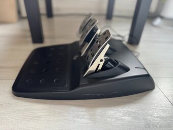 Logitech G923 + řadicí páka Thrustmaster TH8S – jako nové - 5