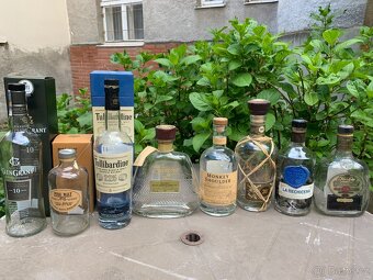 Lahve od rumu, whisky, konaku - 5