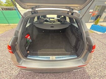 Mercedes Benz E220d 143kW AMG - 5