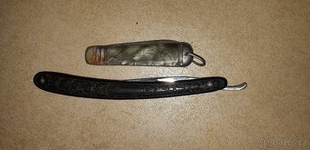 Spoustu starožitností z války na prodej - 5