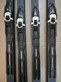 Běžky Atomic s mohérovým pásem vč. vázání - 5