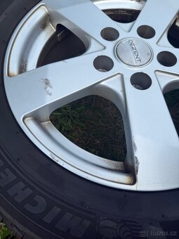 Prodám 205/60 R 16 - 5