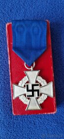 Medaile za 25let věrné služby + etue Treudiesenst-ehrenzeich - 5