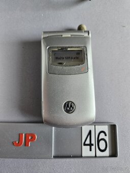 Motorola t720i - 5