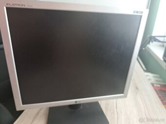 Na prodej stolní počítač, Monitor,klavesnice,myš,kamera - 5