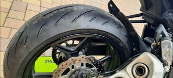 Kawasaki Z1000SX - 5