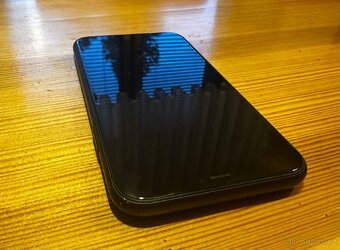 iPhone 11 64GB – černý - 5