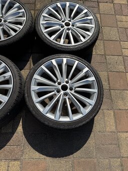 Škoda Trinity 5x112 r19 - 5