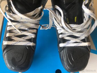 Brusle Bauer Vapor Hyperlite  vel 7,5 FIT 3 - 5