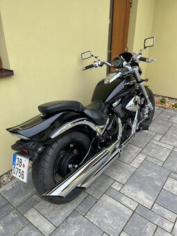 Suzuki M800 Intruder - 5