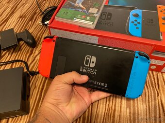Nintendo Switch - 5