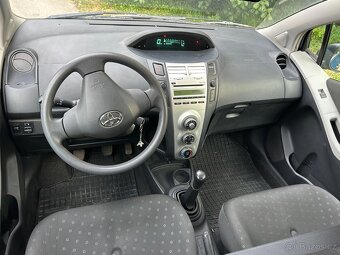 Toyota Yaris 1,3 VVT-i 64 KW r.v. 2006 - 5