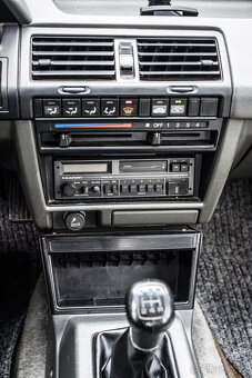 Honda Accord 3G 1988 2.0i výborný stav karoserie, bez koroze - 5