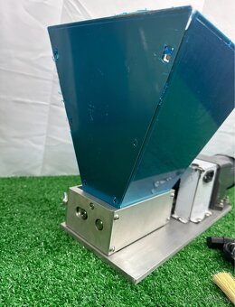 Drtič, šrotovník, mlýnek na obilí elektrický - 5