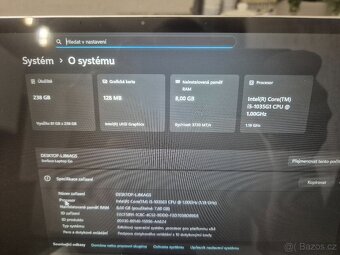 Microsoft Surface Laptop Go - 5