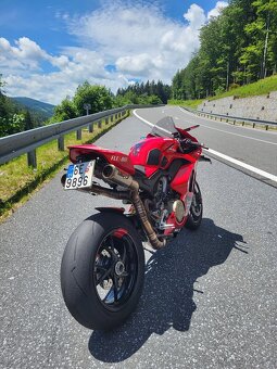 Ducati Panigale V4 - 5