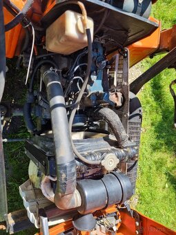 Malotraktor Kubota B1502 15koní s nakladačem - 5