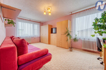 Prodej bytu 3+1 s prosklenou lodžií, 85 m2, Pernarec - 5