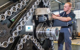Zámečníci / Mechanici na hydrauliku do Salzgitter Německo - 5