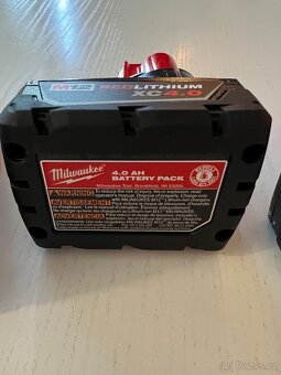 Milwaukee M12 HC Red- Lithium 4.0AH Nově Batteries Na Prode - 5