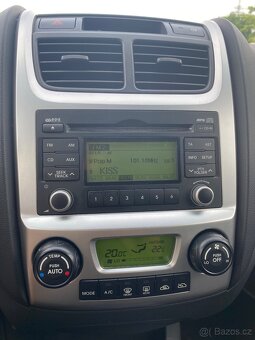 KIA SPORTAGE 2.0i 104 kW 2009 BENZÍN + LPG - 5