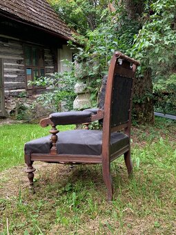 starožitné gotické křeslo - 5