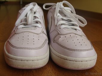 Divčí tenisky Nike, vel. 37 - 5