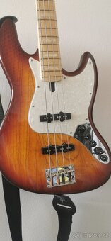 Marcus Miller V7 new gen. - 5