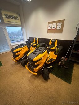 Zahradní traktory Cub Cadet XT1,XT2 za akční ceny. - 5