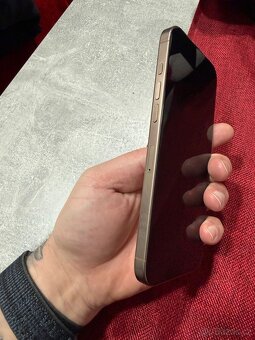 16 Pro Max gold 256 GB top stav - 5