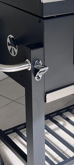 Nový, nikdy nepoužitý - Strattore BBQ - 5