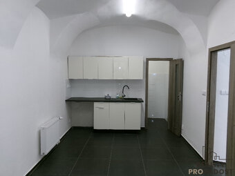 Pronájem obchodu 92m2 blízko centra Brna - 5