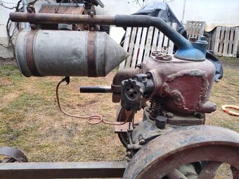 Stabilní motor Triumph (Slavia) 3Hp - 5