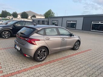Hyundai i20, 1,2i 62kW, 1.maj. ČR, pouze 6700km -TOP STAV - - 5