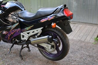 Suzuki GSX-750F - 5