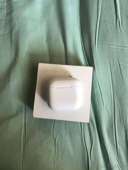 Airpods 4 - 5
