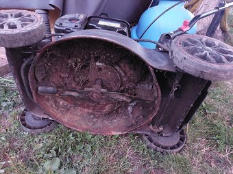 Benzínová sekačka Parkside s motorem Briggs&Stratton. - 5