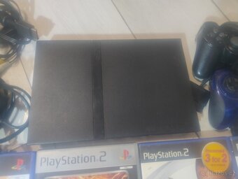 PlayStation 2 Slim + 2 ovladače,kabely,7her - 5