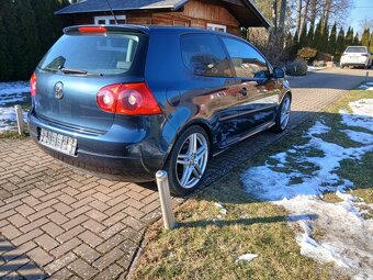 Volkswagen Golf - 5