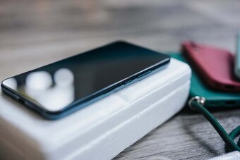 Samsung Galaxy S22 256GB - 5