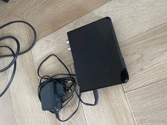 Televize 32" Samsung UE32EH4000 - 5