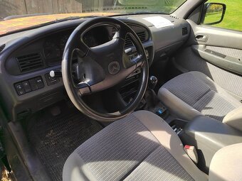 Mazda B2500 - 5