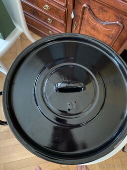 Smaltovaný hrnec s poklicí Ø 32 cm - 5