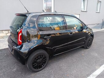 Volkswagen UP 1.0 MPI 44kW 5 dveří - 5